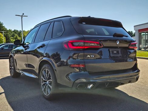 Used 2021 BMW X5 xDrive40i w/ M Sport Package AWD/4WD image 3