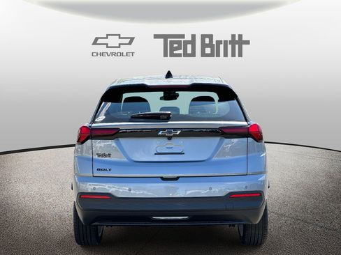 New 2027 Chevrolet Bolt LT w/ Comfort Package FWD image 5