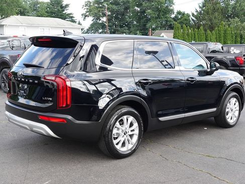 Used 2020 Kia Telluride LX AWD/4WD image 3