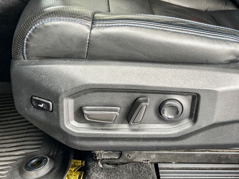 Used 2023 Toyota Tundra Platinum AWD/4WD image 22