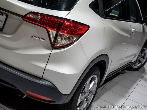 Used 2021 Honda HR-V LX image 10
