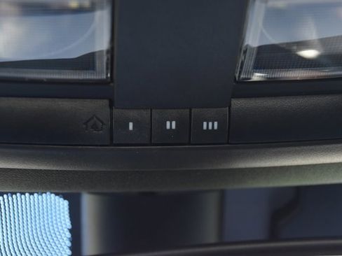 Used 2023 Dodge Challenger R/T w/ Plus Package image 38