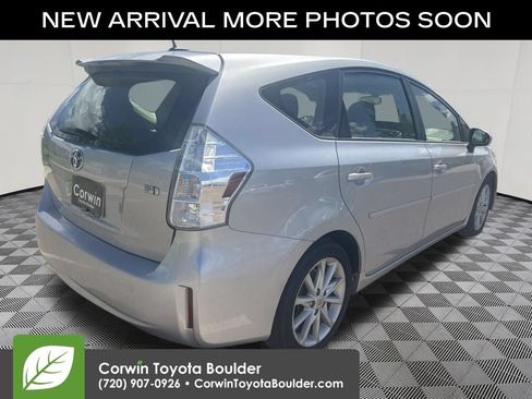 Used 2014 Toyota Prius V Five FWD image 8