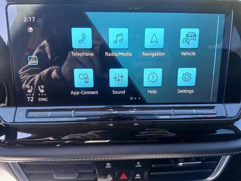 Used 2024 Volkswagen Atlas SE image 25