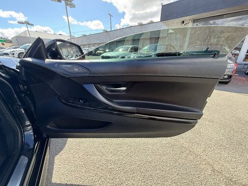 Used 2017 BMW 650i Convertible RWD image 19
