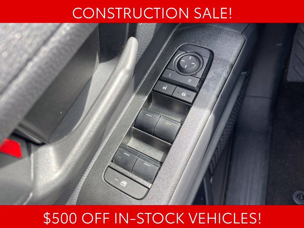 Used 2025 Toyota 4Runner SR5 AWD/4WD image 23