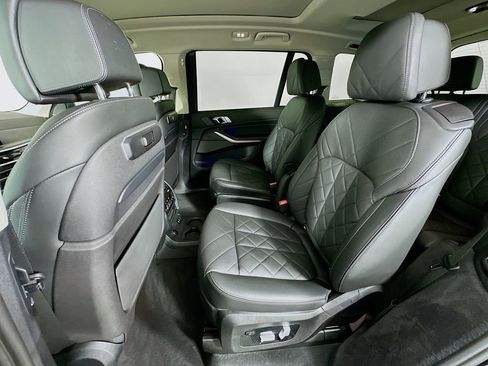 Certified 2023 BMW X7 xDrive40i w/ Premium Package AWD/4WD image 25
