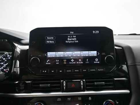 Certified 2025 Nissan Pathfinder SL FWD image 15
