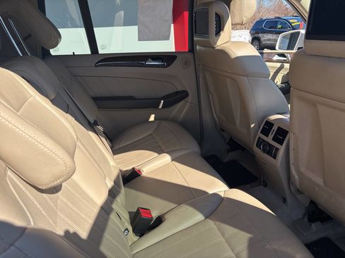 Used 2016 Mercedes-Benz GL 320 BlueTEC 4MATIC image 18