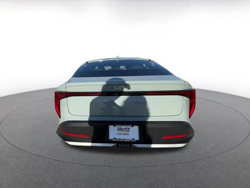 Used 2025 Kia K4 LXS image 11