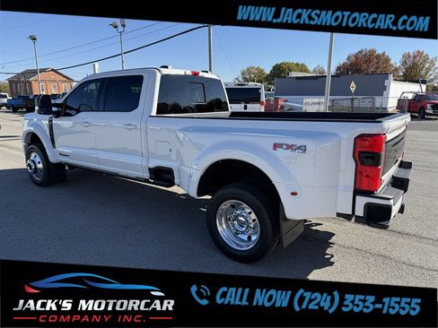 Used 2025 Ford F450 Platinum w/ FX4 Off-Road Package image 10