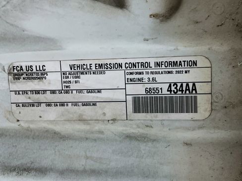 Used 2022 Jeep Grand Cherokee Altitude AWD/4WD image 21