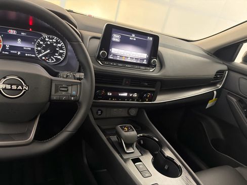 New 2026 Nissan Rogue Dark Armor FWD image 18