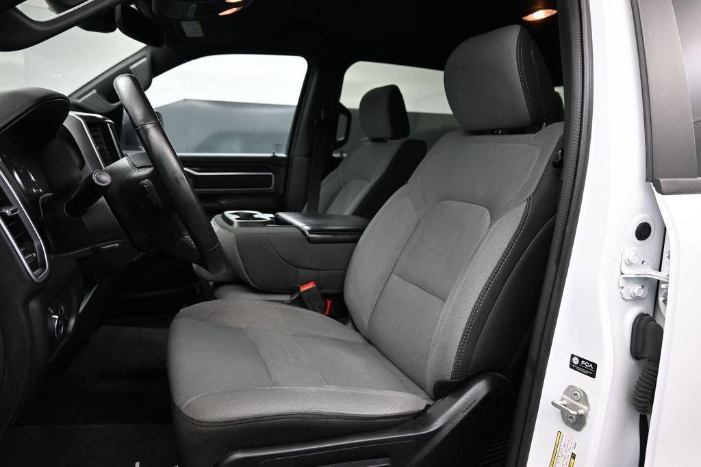 Used 2023 RAM 1500 Big Horn AWD/4WD image 2