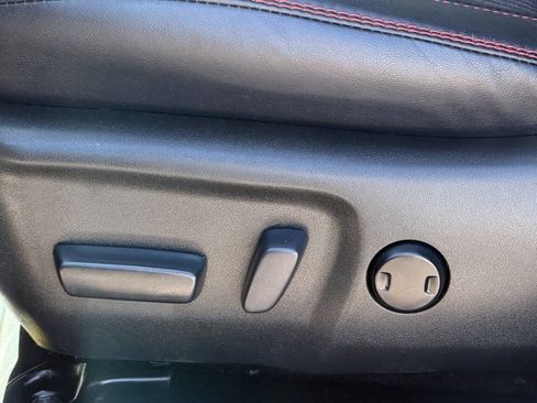 Used 2016 Toyota Camry SE FWD image 8