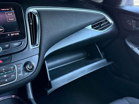 Used 2019 Chevrolet Malibu LT FWD image 56