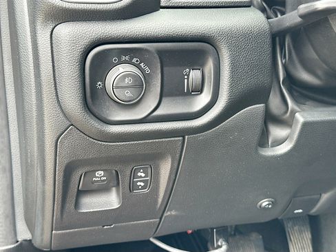 Used 2022 RAM 1500 Big Horn AWD/4WD image 10