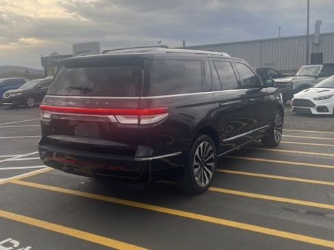 Used 2022 Lincoln Navigator L Reserve image 5