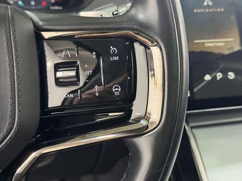 Used 2024 Land Rover Range Rover Velar S AWD/4WD image 17