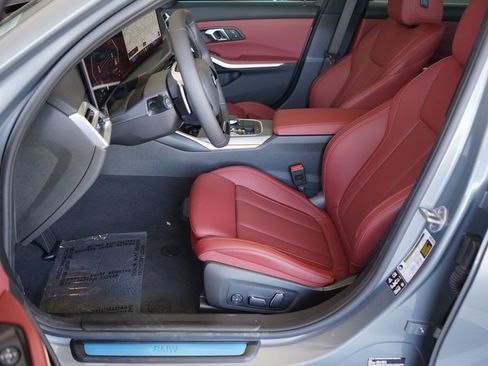 Used 2025 BMW 330i xDrive Sedan image 10