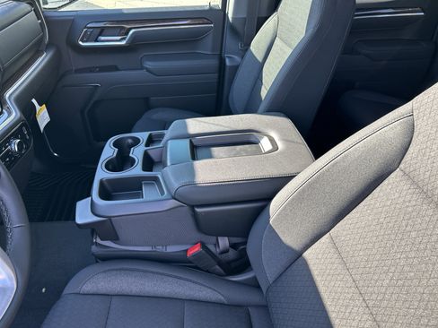 New 2026 GMC Sierra 1500 Elevation image 17