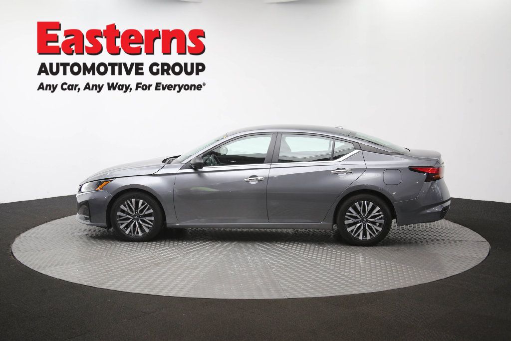 Used 2024 Nissan Altima 2.5 SV FWD image 63