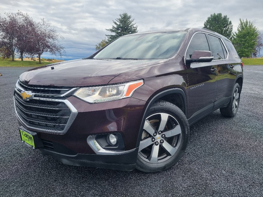 Used 2018 Chevrolet Traverse LT AWD/4WD image 1