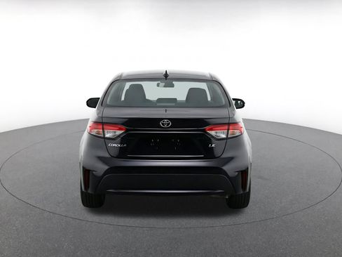 Used 2025 Toyota Corolla LE FWD image 8