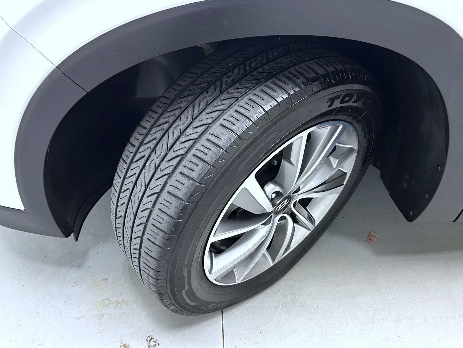 Used 2020 Hyundai Santa Fe Limited AWD/4WD image 23