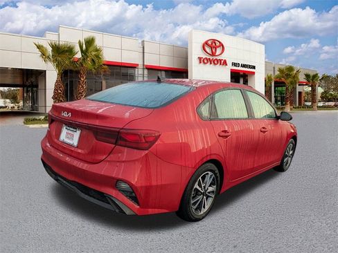 Used 2023 Kia Forte LXS image 4