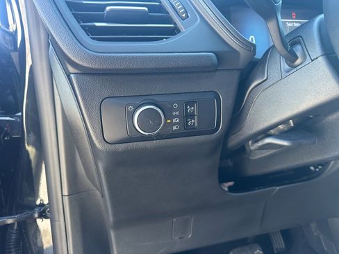 Used 2025 Ford Escape Active image 11