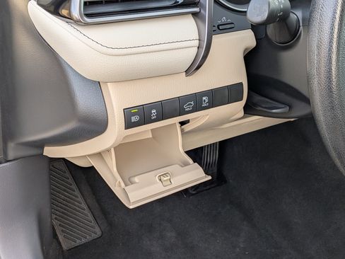 Used 2022 Toyota Camry LE image 16