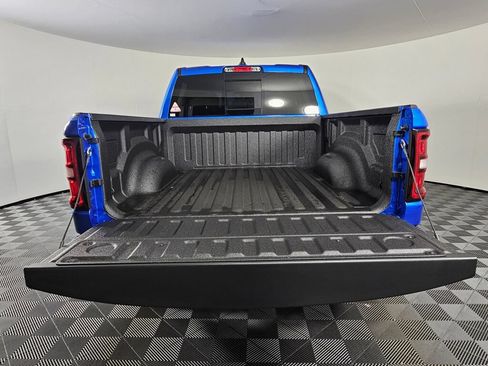 New 2026 RAM 1500 Big Horn AWD/4WD image 17