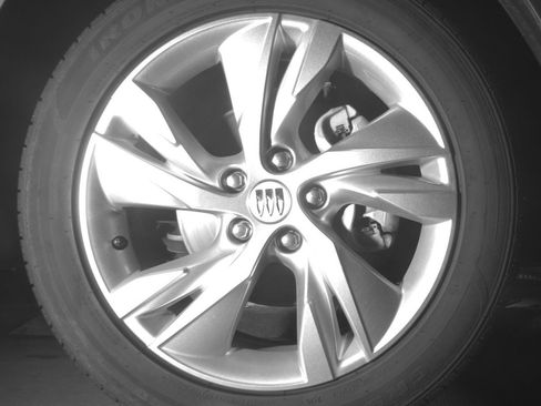 Used 2025 Buick Encore GX Preferred AWD/4WD image 13