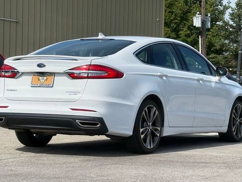 Used 2019 Ford Fusion Titanium AWD/4WD image 5
