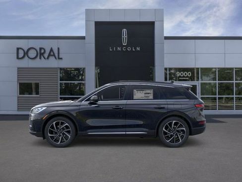 New 2025 Lincoln Corsair Reserve w/ Equipment Group 202A image 3