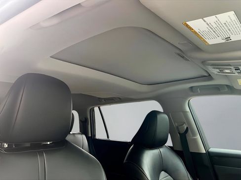 Used 2023 Toyota Highlander XLE FWD image 20