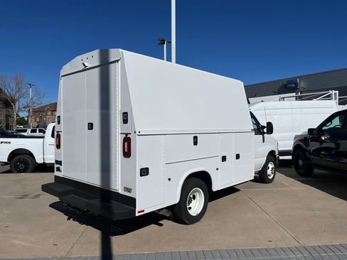 New 2024 Ford E-350 and Econoline 350 Super Duty w/ Power Windows & Locks Group RWD image 6