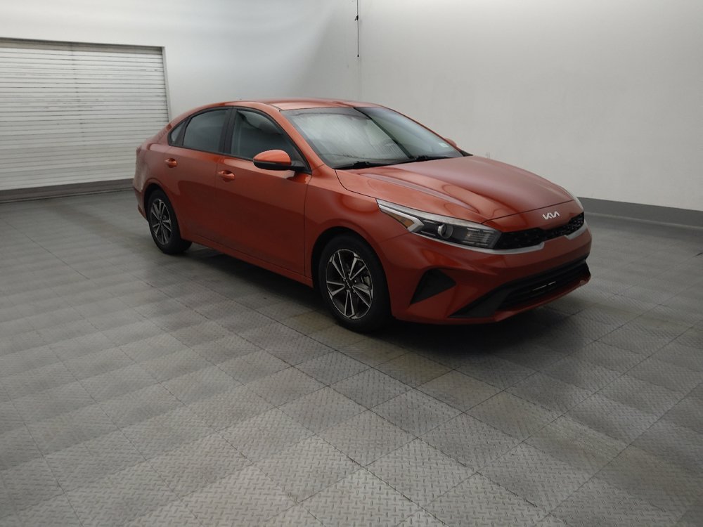 Used 2024 Kia Forte LXS w/ LXS Technology Package FWD image 13