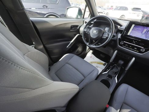 Used 2024 Toyota Corolla Cross AWD Hybrid image 43