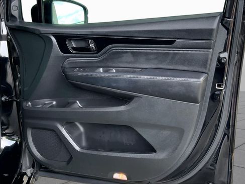 Used 2022 Honda Odyssey Touring image 23