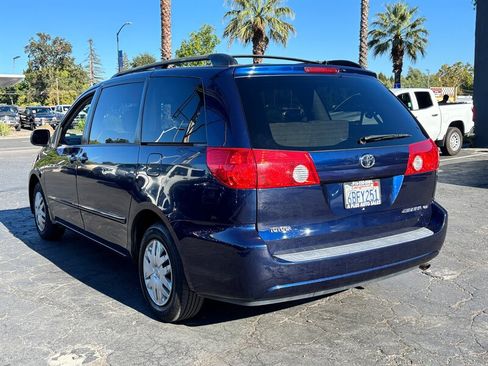 Used 2007 Toyota Sienna LE w/ LE Pkg 1 FWD image 6