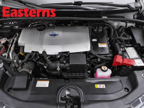 Used 2022 Toyota Prius LE image 7