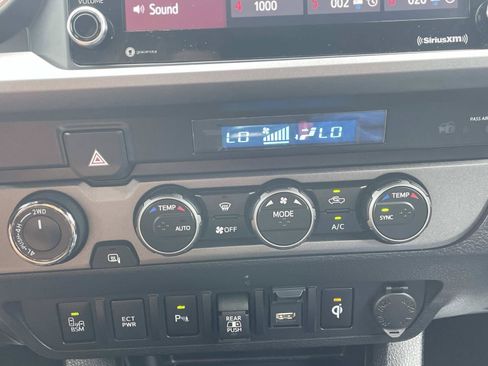 Used 2023 Toyota Tacoma TRD Sport w/ Technology Package AWD/4WD image 42