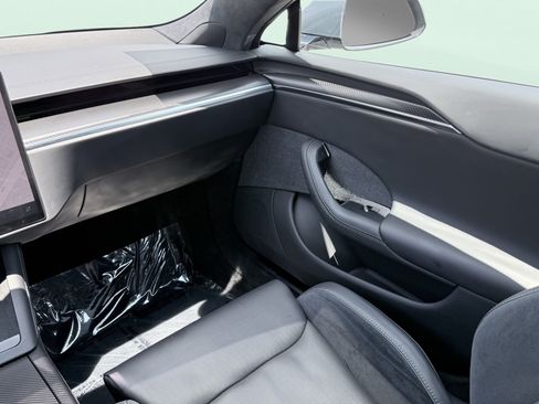 Used 2025 Tesla Model S Plaid AWD/4WD image 53