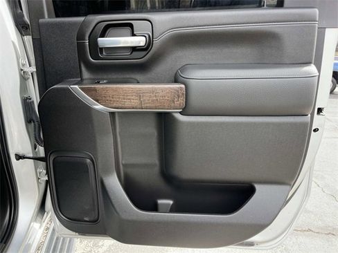 Used 2021 GMC Sierra 2500 Denali w/ Denali Ultimate Package image 26