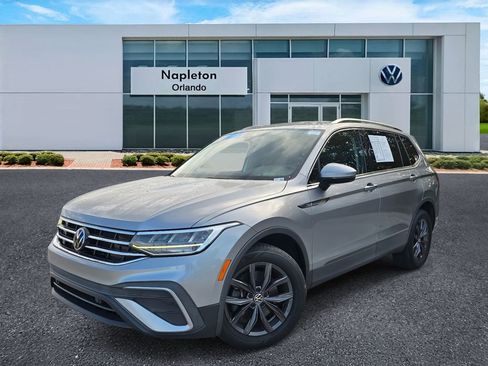 Certified 2022 Volkswagen Tiguan SE image 33