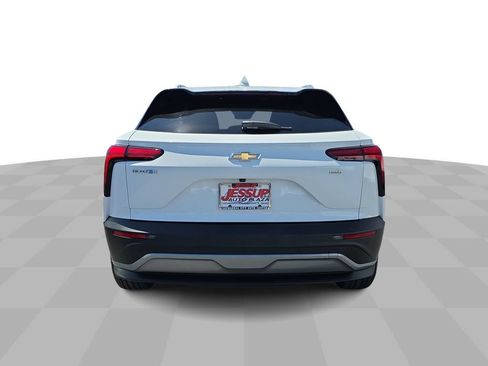 Used 2025 Chevrolet Blazer EV LT AWD/4WD image 7