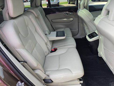 Used 2017 Volvo XC90 T6 Momentum w/ Vision Package AWD/4WD image 22