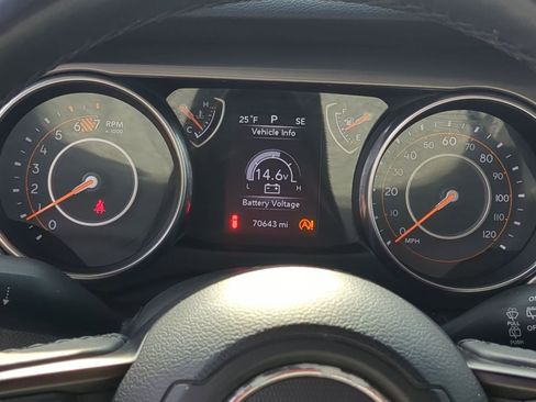 Used 2018 Jeep Wrangler Unlimited Sport S image 36